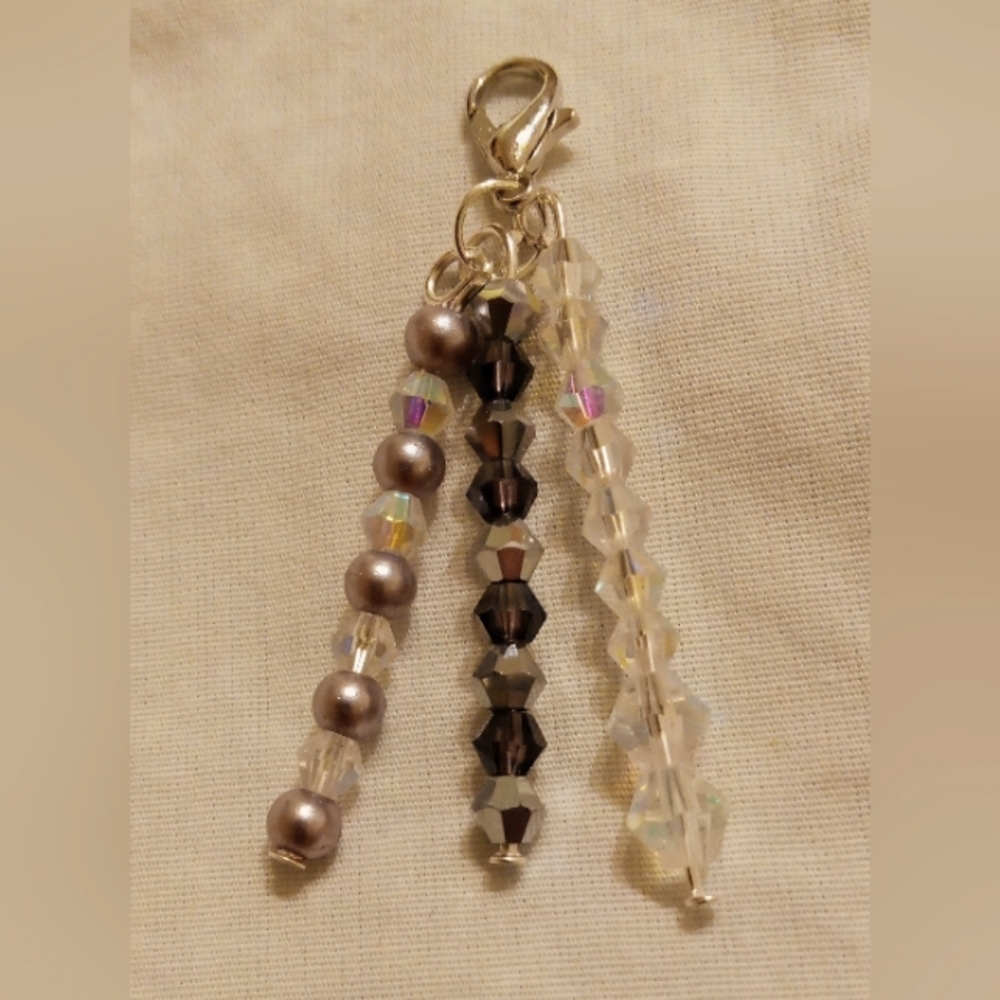 Zipper pull notebook charm